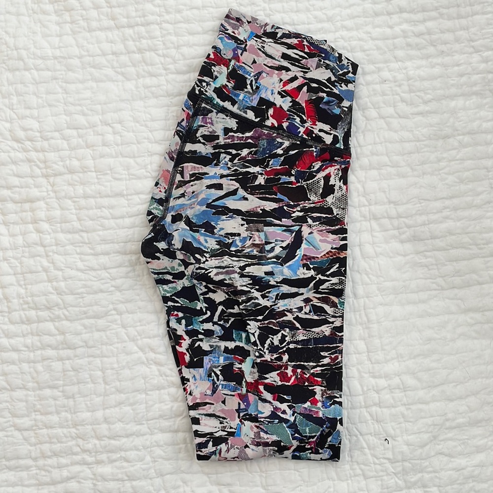 Lululemon leggings size 4